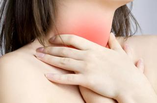 What causes heartburn?