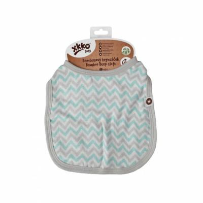 XKKO Bambusový podbradník Scandinavian Baby Mint Chevron